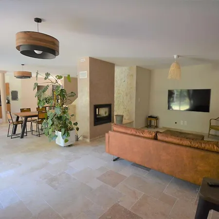 Labastide-de-virac, 4 Pièces, 6 Personnes - Fr-1-382-191 Casa vacanze *